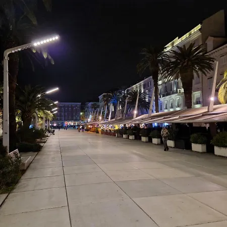 Ante - Diocletian's Palace شقة *