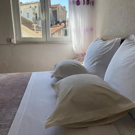 Ante - Diocletian's Palace Спліт