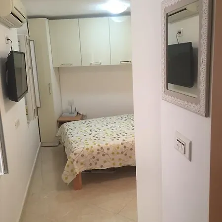 Ante - Diocletian's Palace Спліт